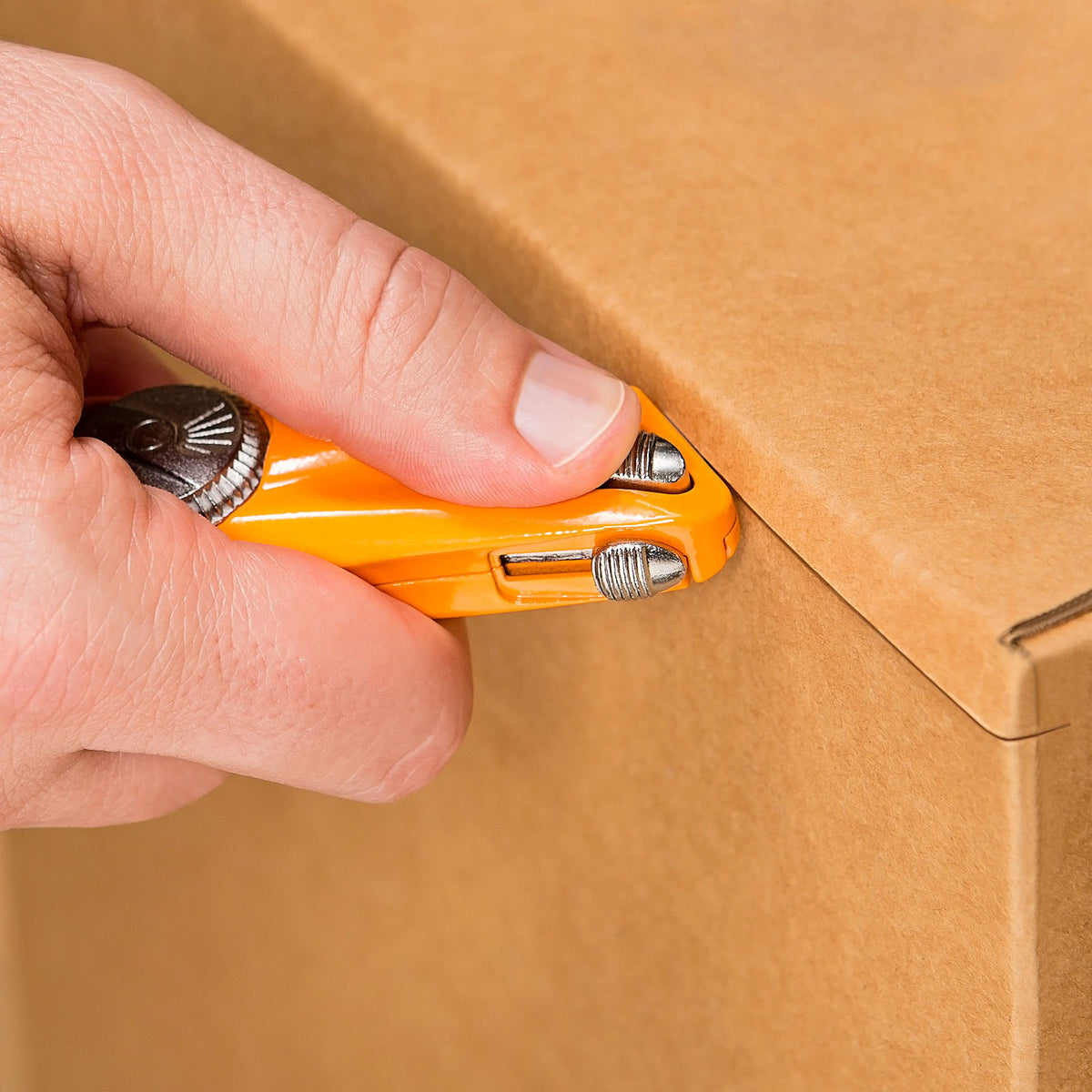 Metal 3-Button Self-Retracting Utility Knife